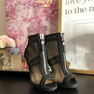 GX BY GWEN STEFANI Akira Black Mesh Sandal - NWT